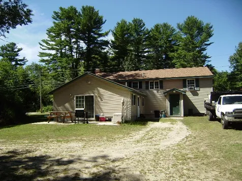 1428 A&b Mammoth Road Pelham NH 03076