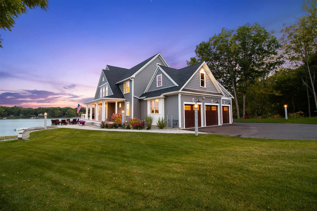 39 Shore Lane Dover NH 03820