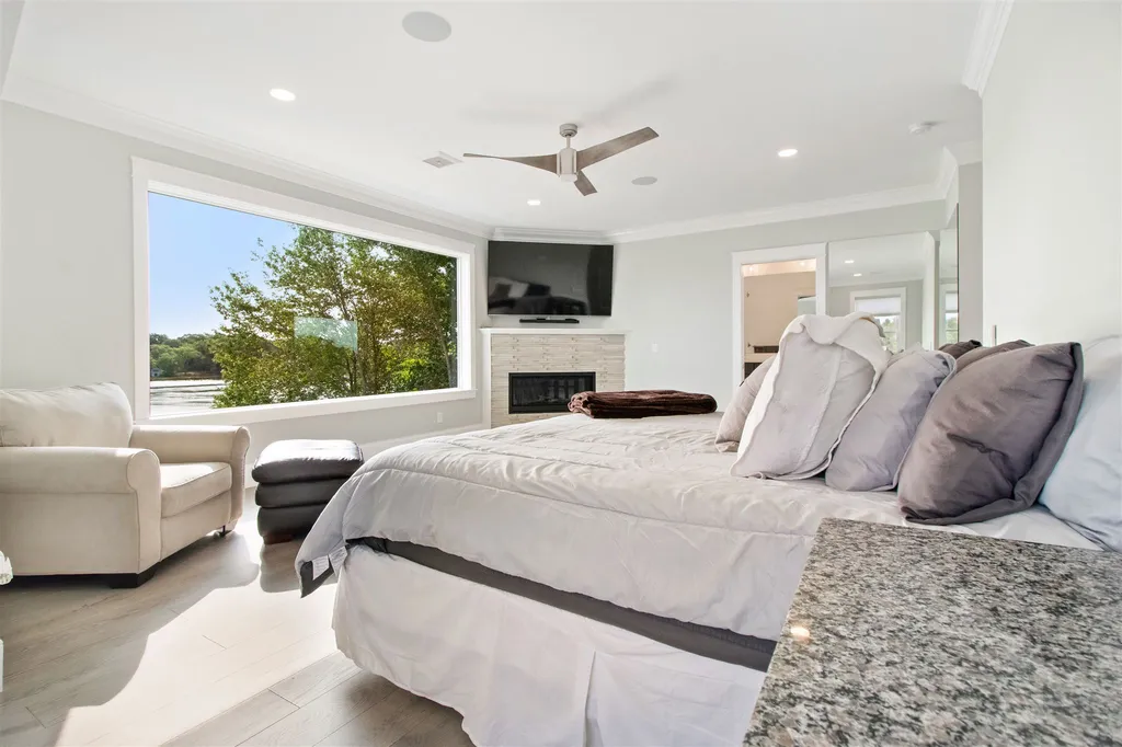39 Shore Lane Dover NH 03820