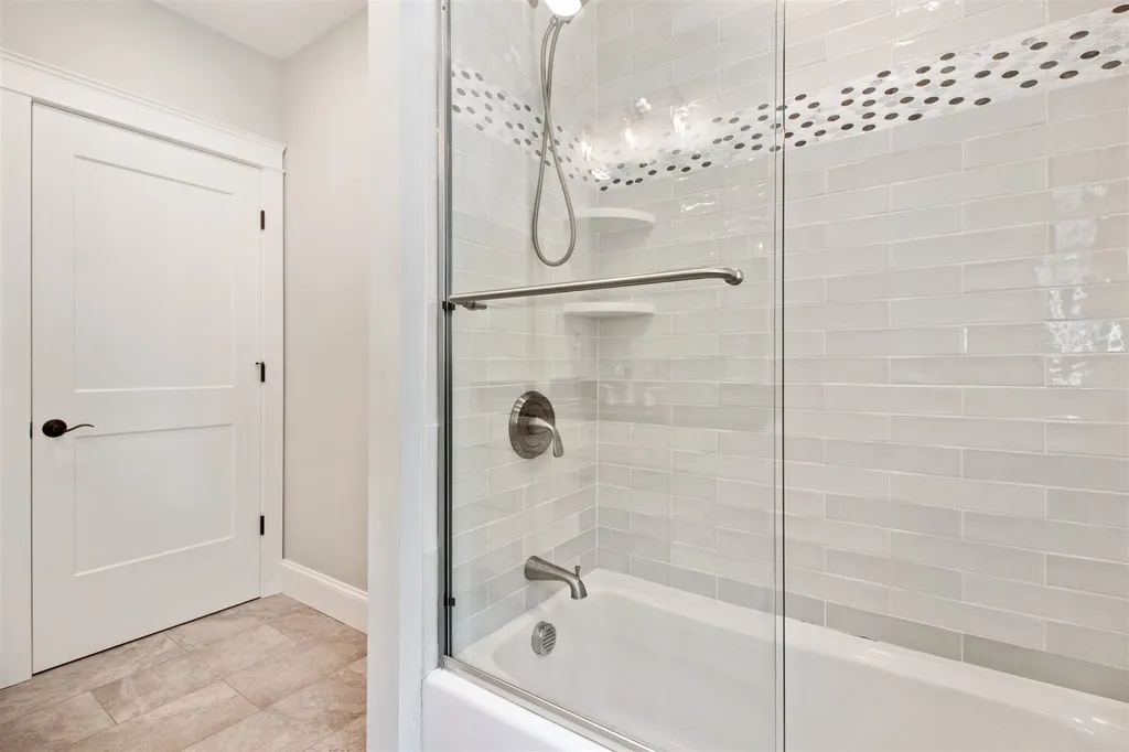 39 Shore Lane Dover NH 03820