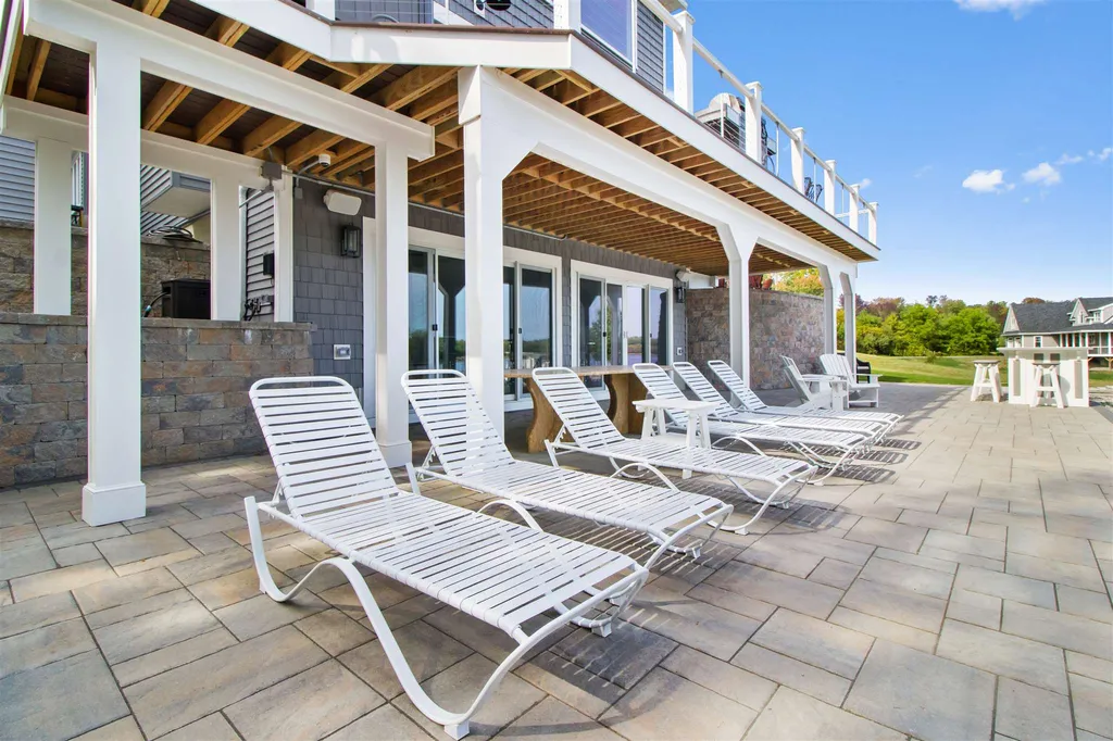 39 Shore Lane Dover NH 03820