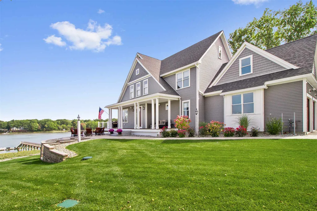 39 Shore Lane Dover NH 03820