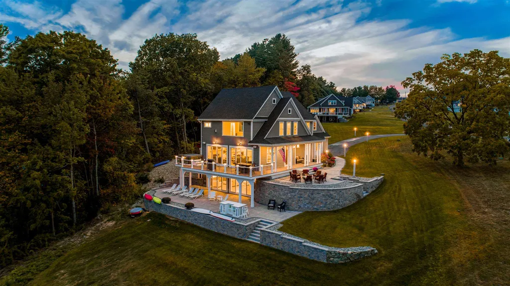 39 Shore Lane Dover NH 03820