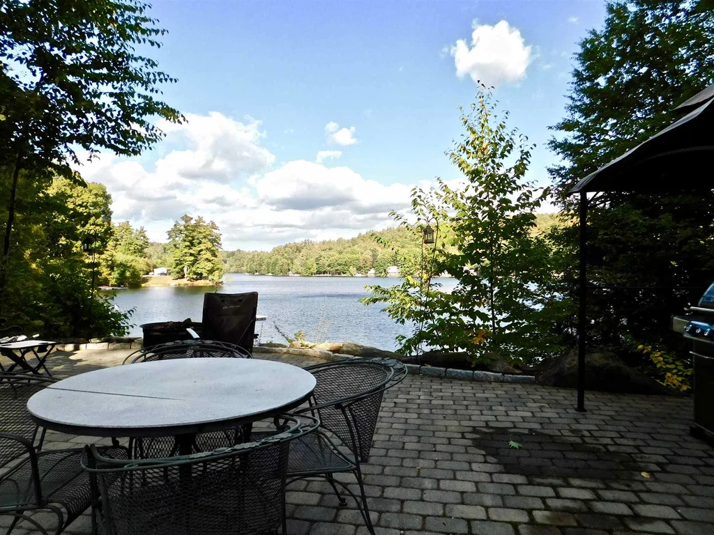 228 Russell Drive Weare NH 03281