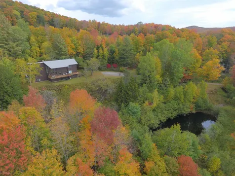 17 Valley View Road Dover VT 05356