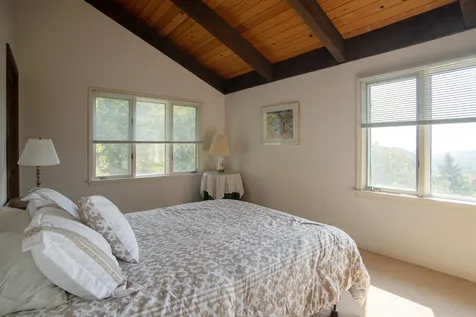 17 Valley View Road Dover VT 05356