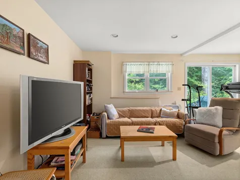 884 Richmond Road Hinesburg VT 05461