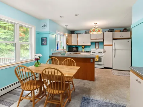 884 Richmond Road Hinesburg VT 05461