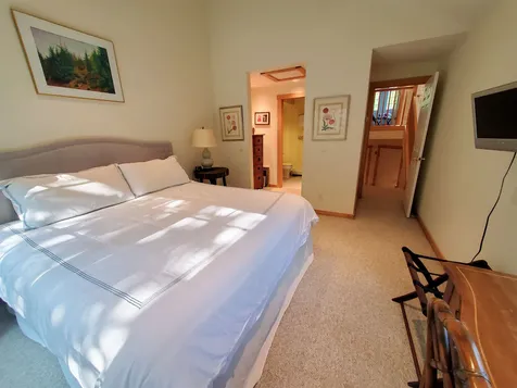 24a Queen Anne's Way Dover VT 05356