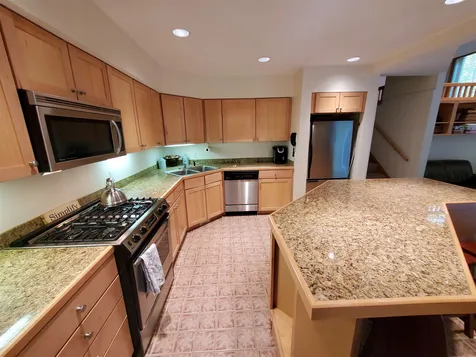 24a Queen Anne's Way Dover VT 05356