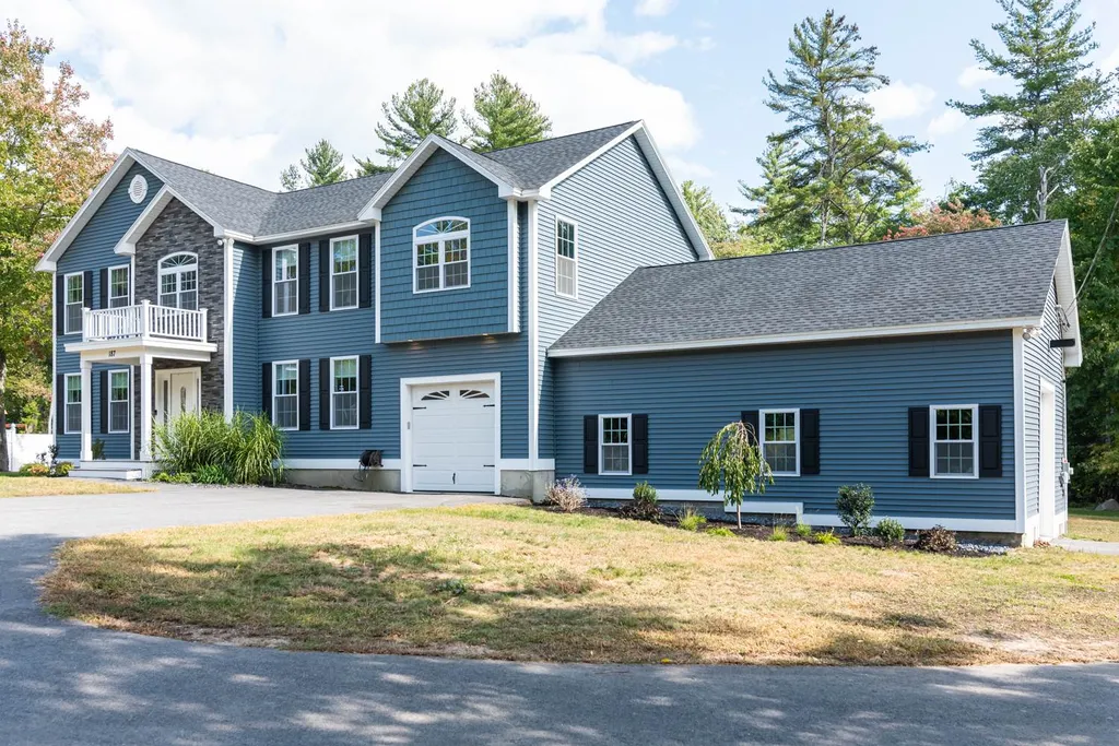187 Litchfield Road Londonderry NH 03053