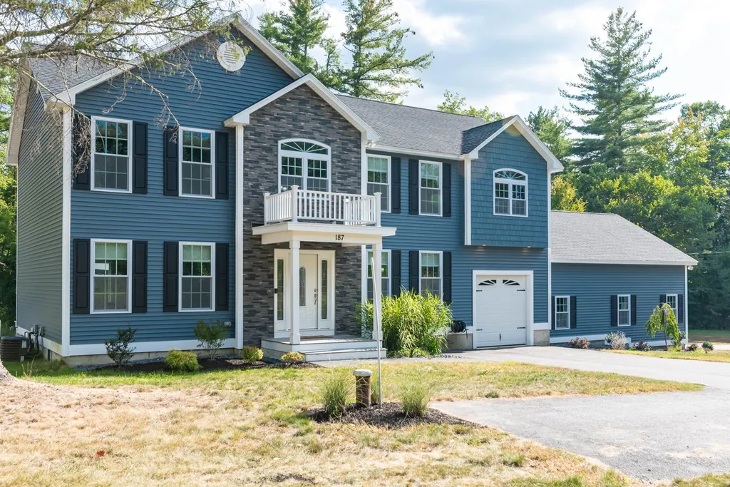 187 Litchfield Road Londonderry NH 03053