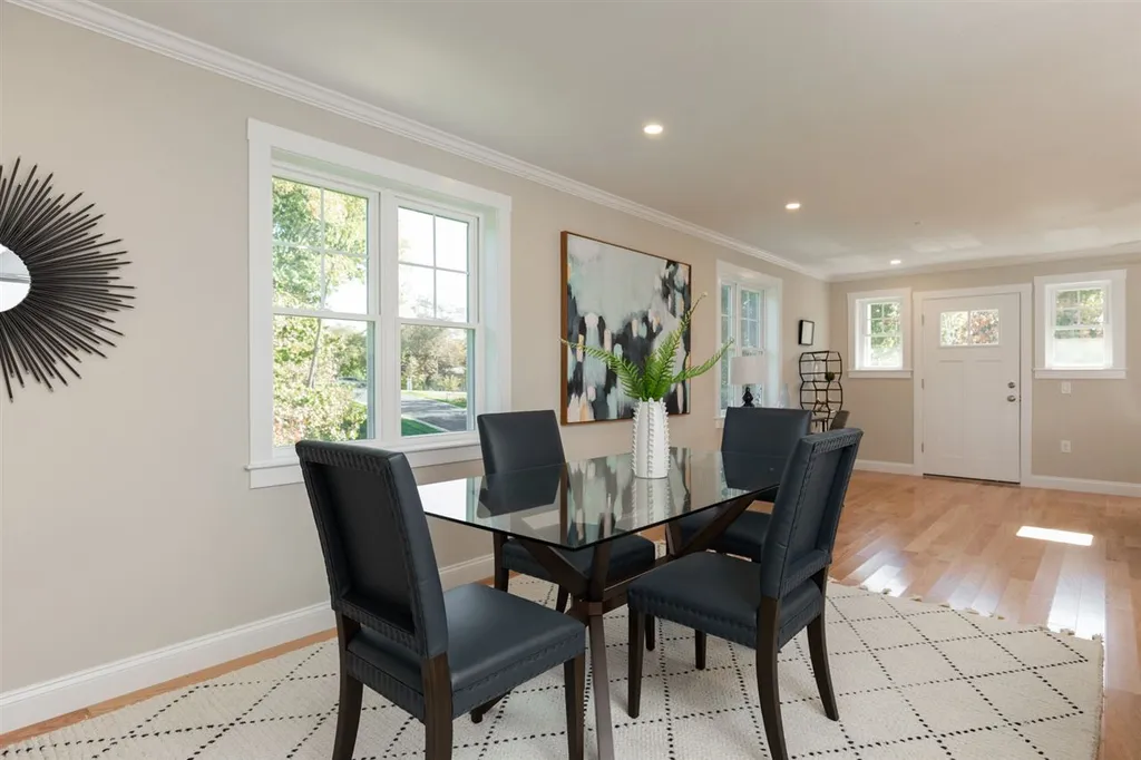 293 Peverly Hill Road Portsmouth NH 03801
