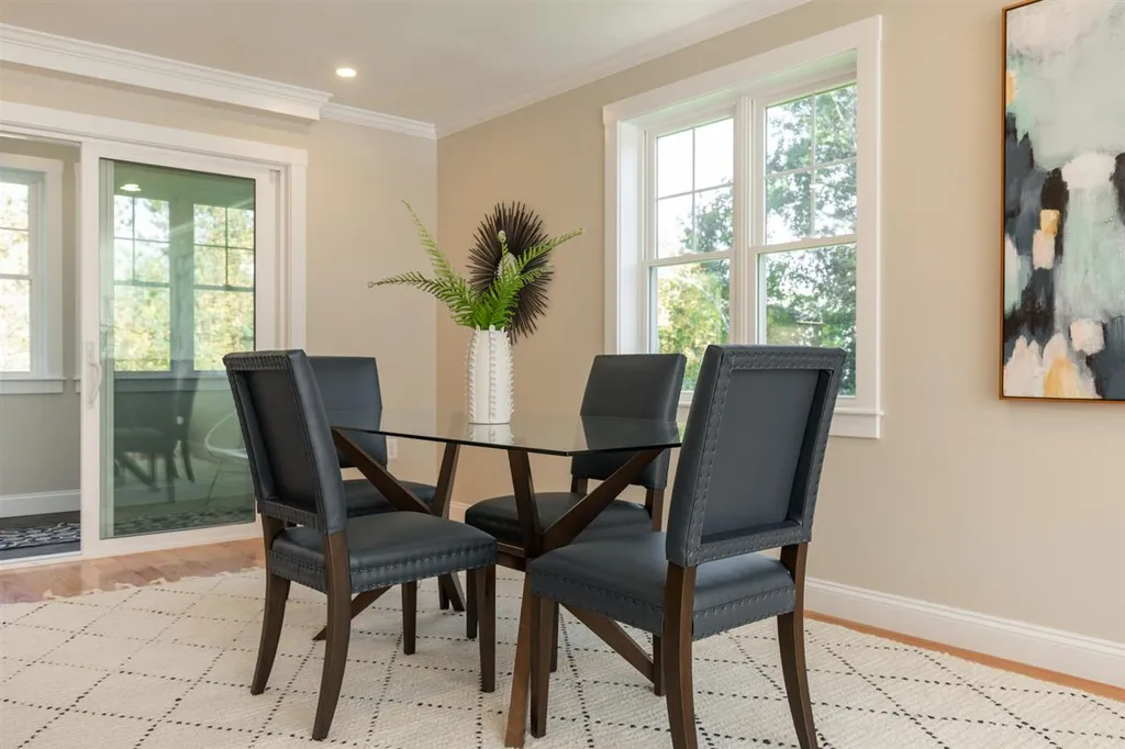 293 Peverly Hill Road Portsmouth NH 03801