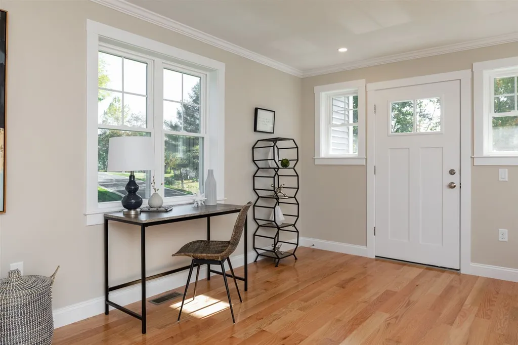 293 Peverly Hill Road Portsmouth NH 03801