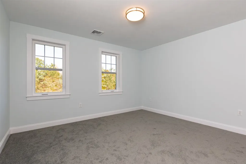293 Peverly Hill Road Portsmouth NH 03801