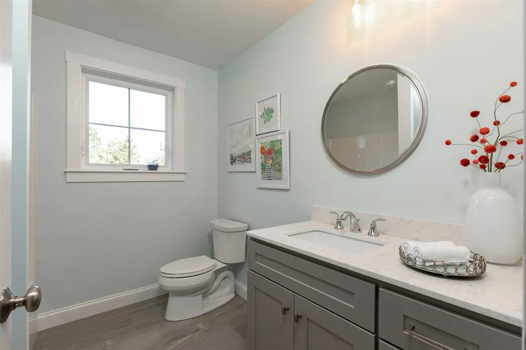 293 Peverly Hill Road Portsmouth NH 03801