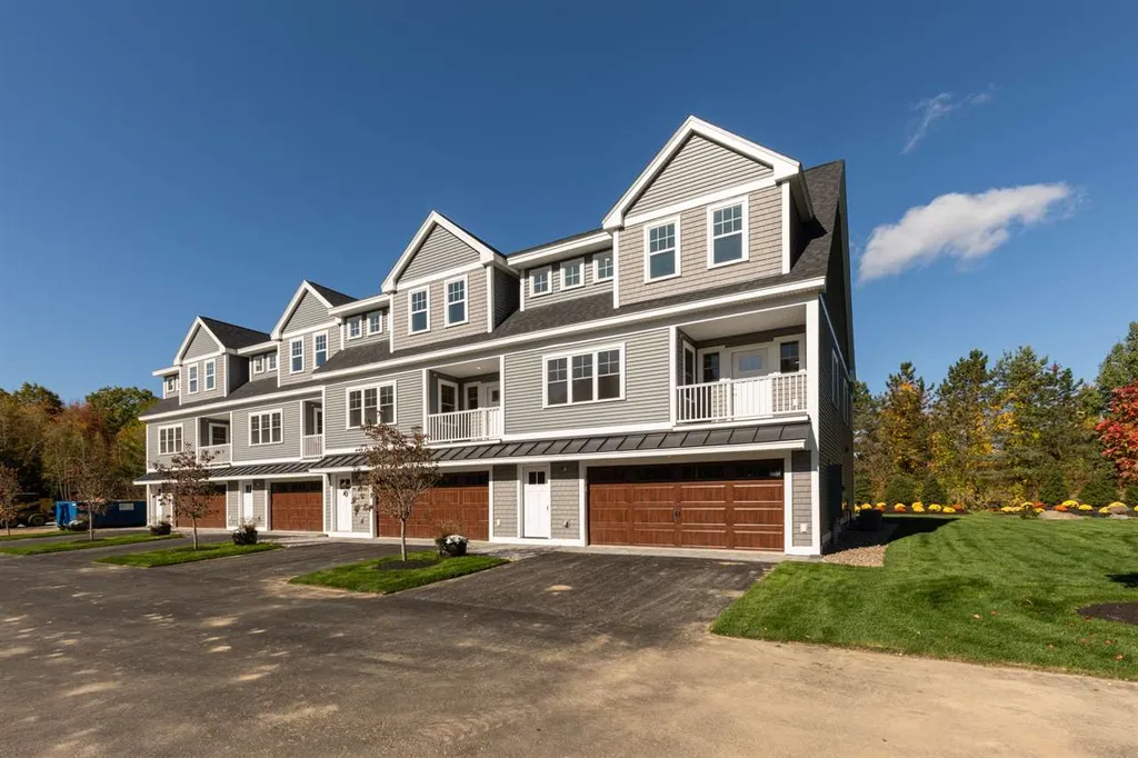 293 Peverly Hill Road Portsmouth NH 03801
