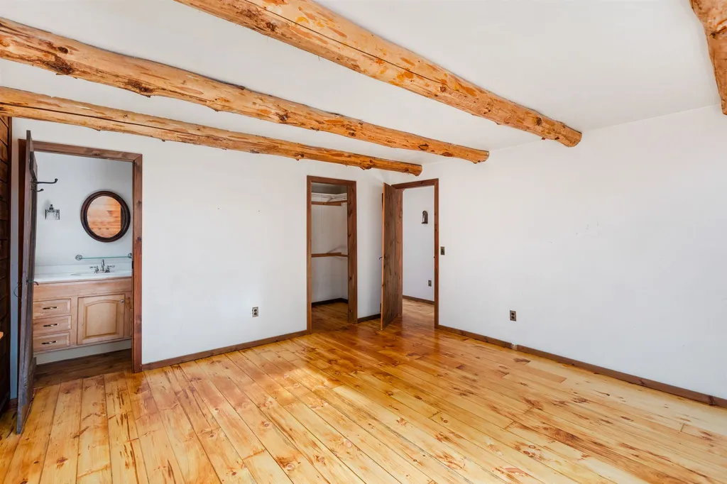 30 Mossey Lane Dublin NH 03444