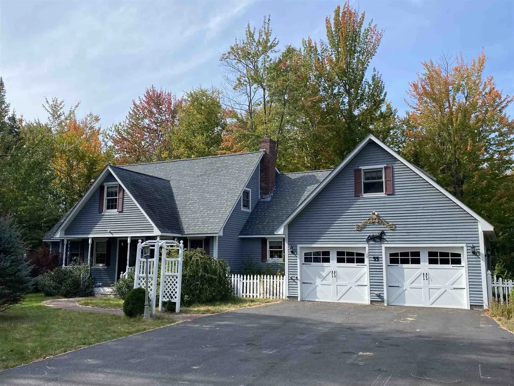 55 Queenswood Road New London NH 03257