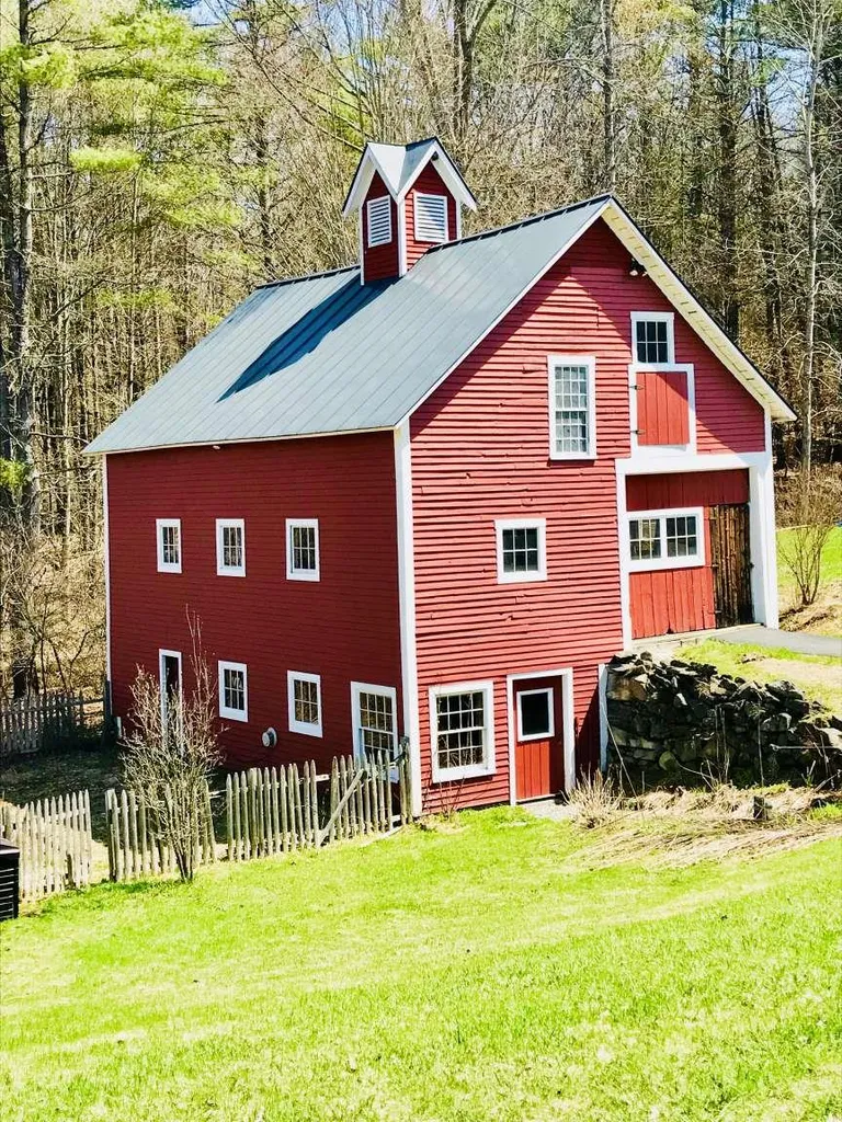 114 Dartmouth College Highway Lyme NH 03768