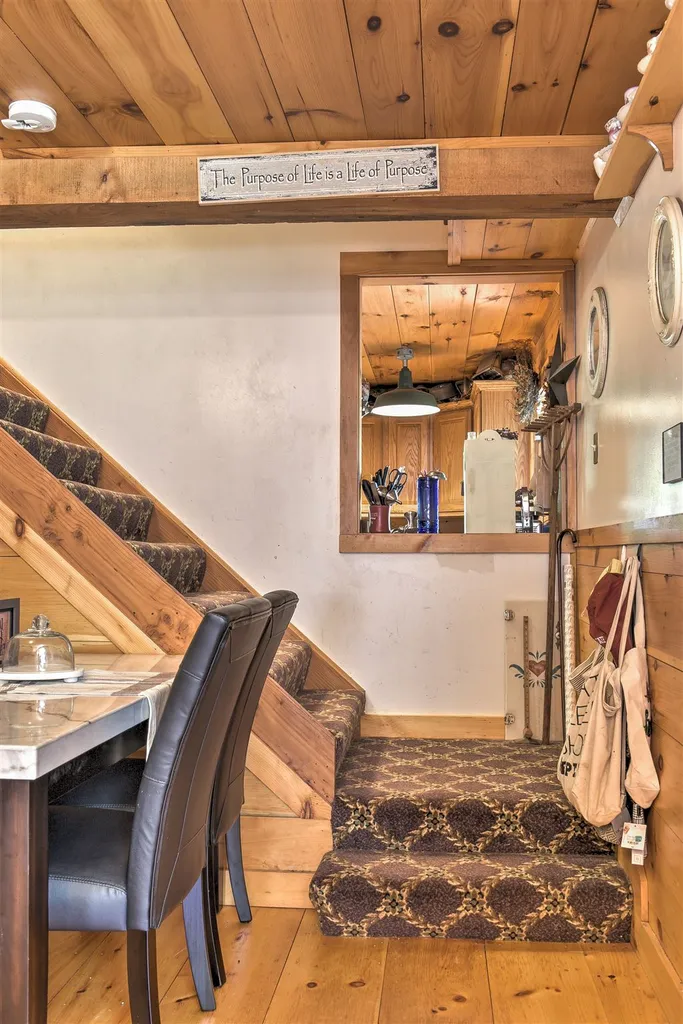 4 West Hill Road Troy NH 03465
