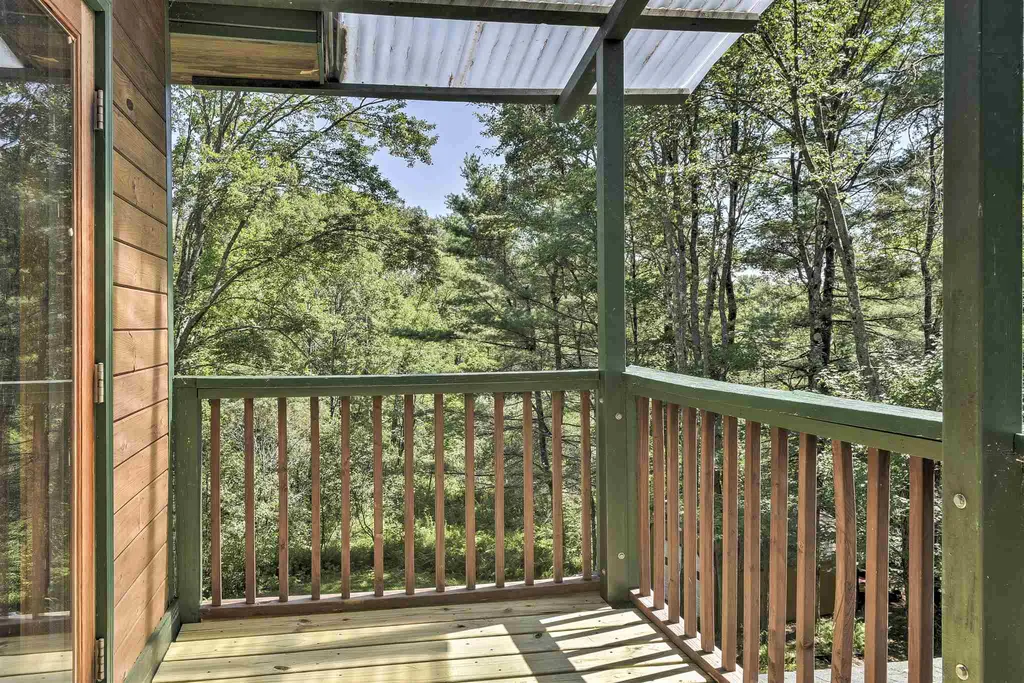 4 West Hill Road Troy NH 03465