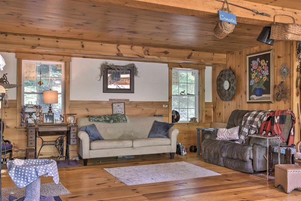 4 West Hill Road Troy NH 03465