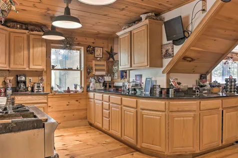 4 West Hill Road Troy NH 03465