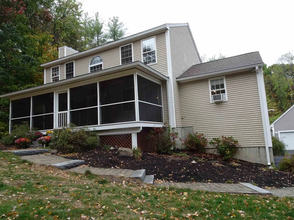 25 Nicholas Way Barrington NH 03825