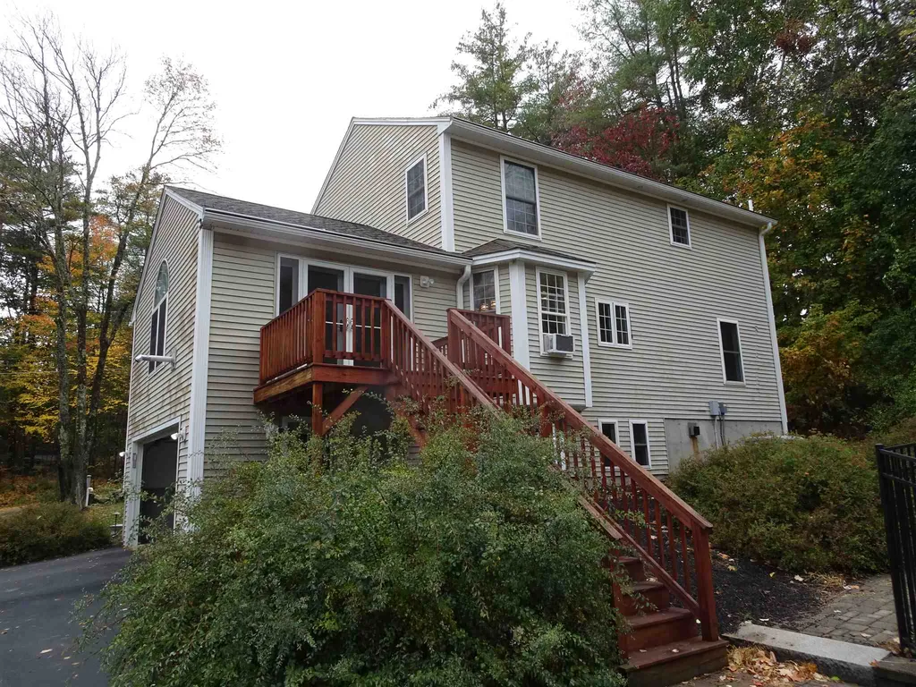 25 Nicholas Way Barrington NH 03825