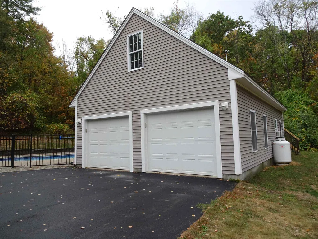 25 Nicholas Way Barrington NH 03825