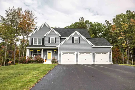 35 Orchard Park Lane Hudson NH 03051