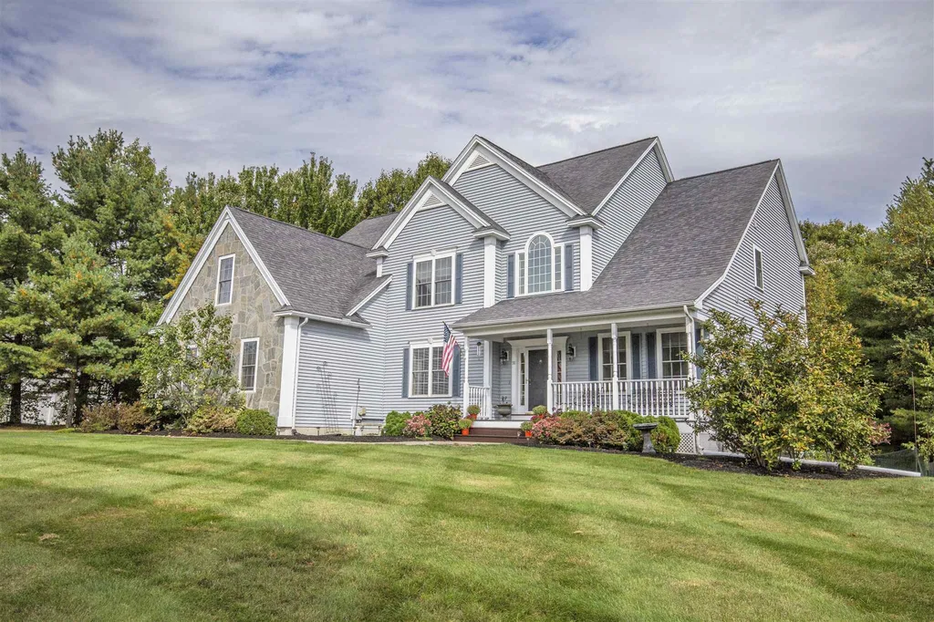 38 Ticklefancy Lane Salem NH 03079