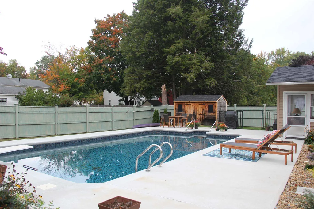 32 Conant Drive Concord NH 03301