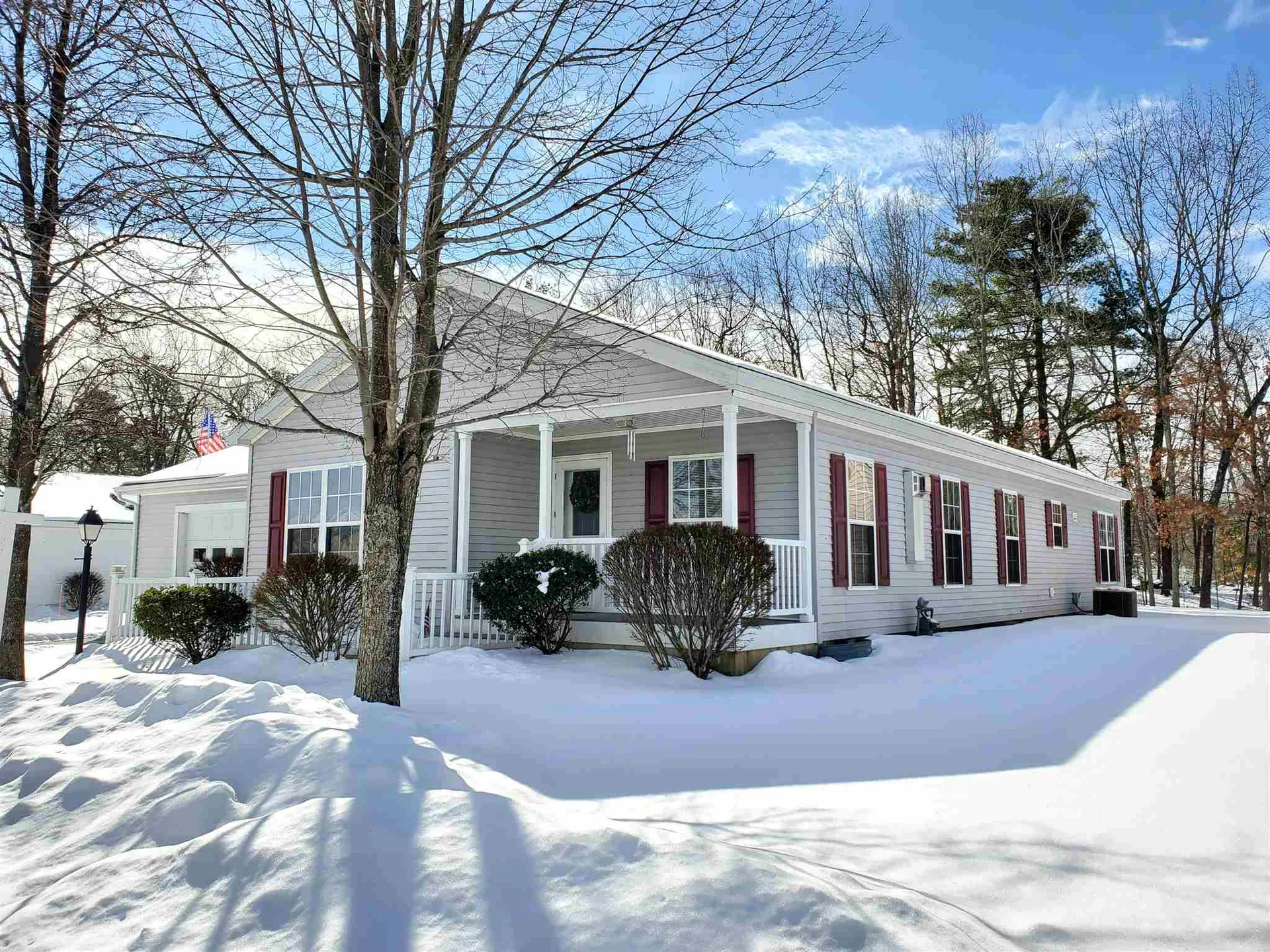 226 Victorian Way Manchester NH 03104