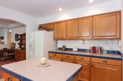 226 Victorian Way Manchester NH 03104