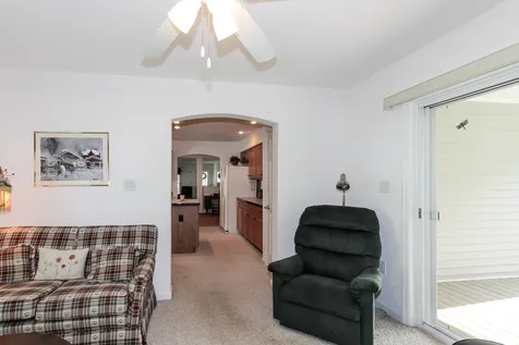 226 Victorian Way Manchester NH 03104