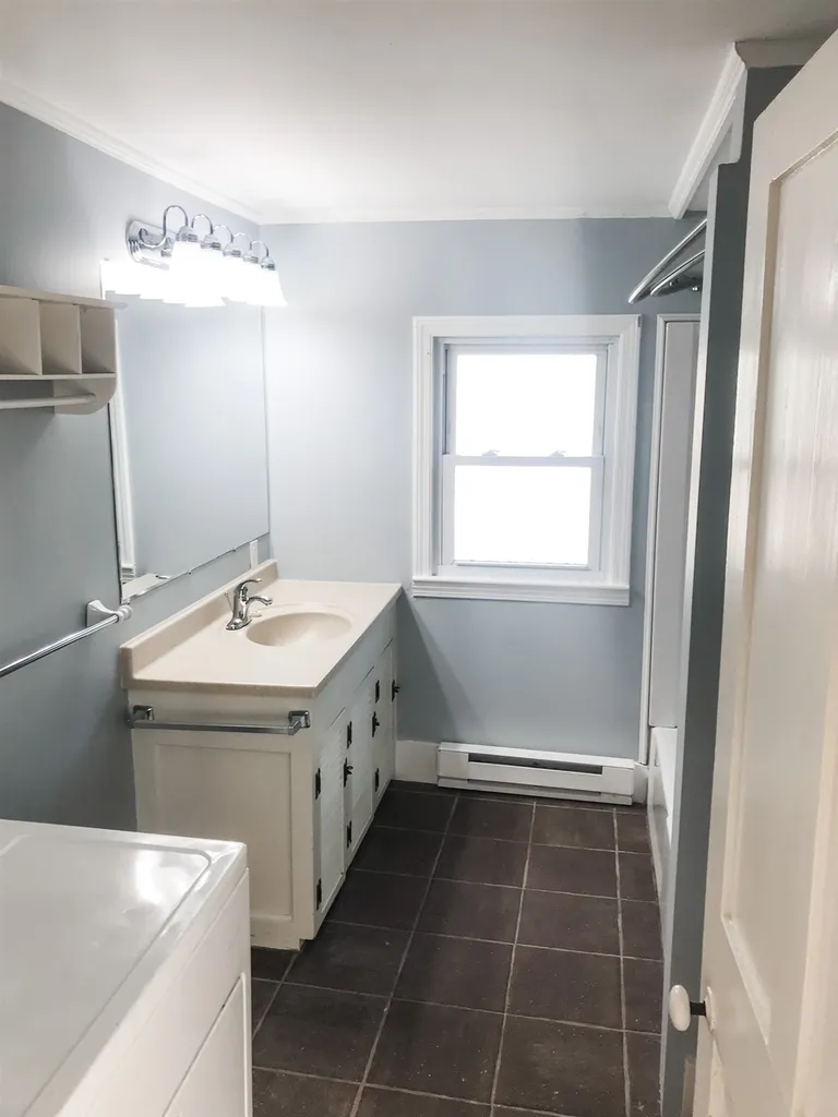 69 Crescent Street Henniker NH 03242