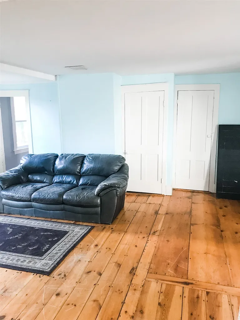 69 Crescent Street Henniker NH 03242