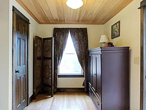 37 King Street Wolfeboro NH 03894