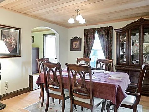37 King Street Wolfeboro NH 03894