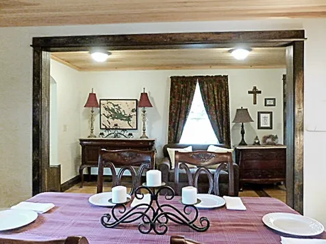 37 King Street Wolfeboro NH 03894