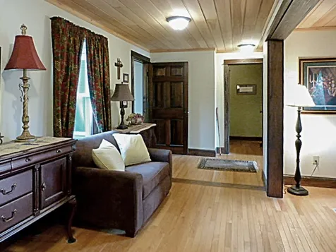 37 King Street Wolfeboro NH 03894