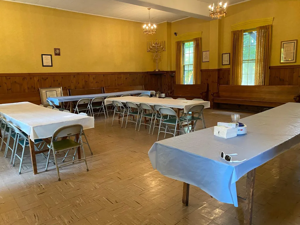 25 Putnam Street Claremont NH 03743