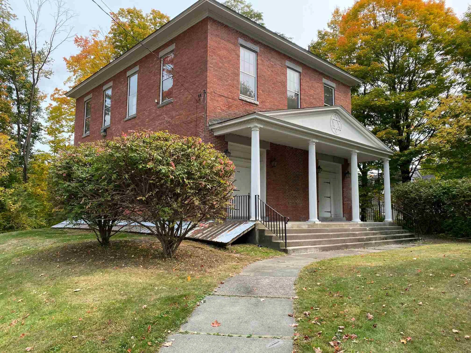 25 Putnam Street Claremont NH 03743