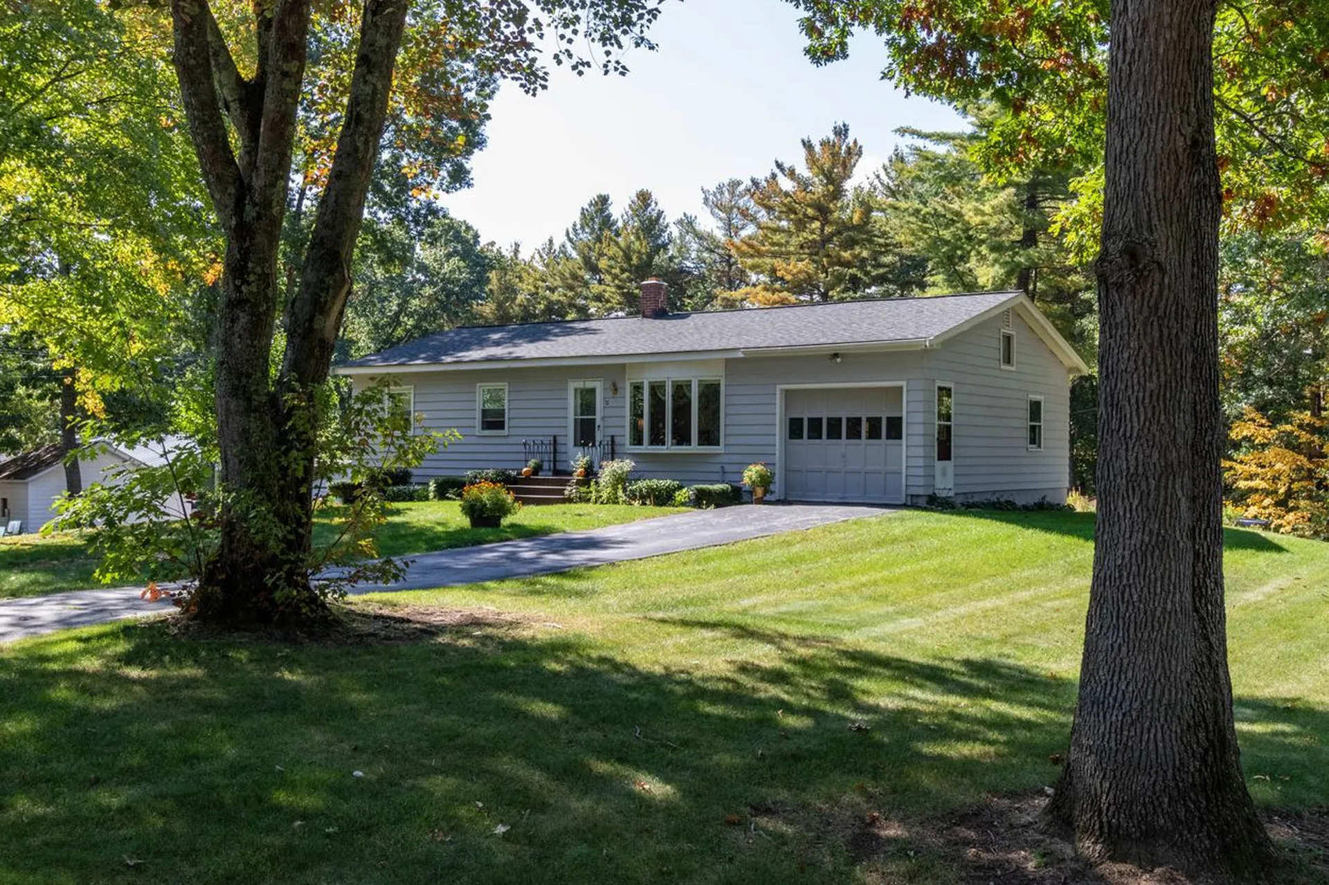 31 Louise Drive Litchfield NH 03052