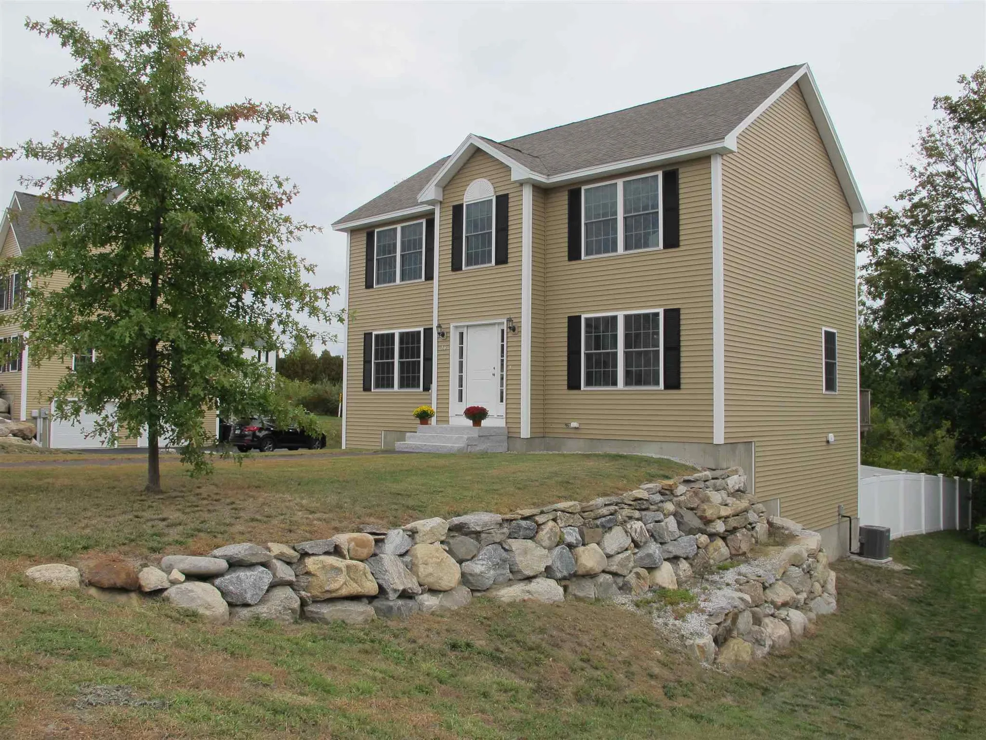 16 Lavender Lane Manchester NH 03109