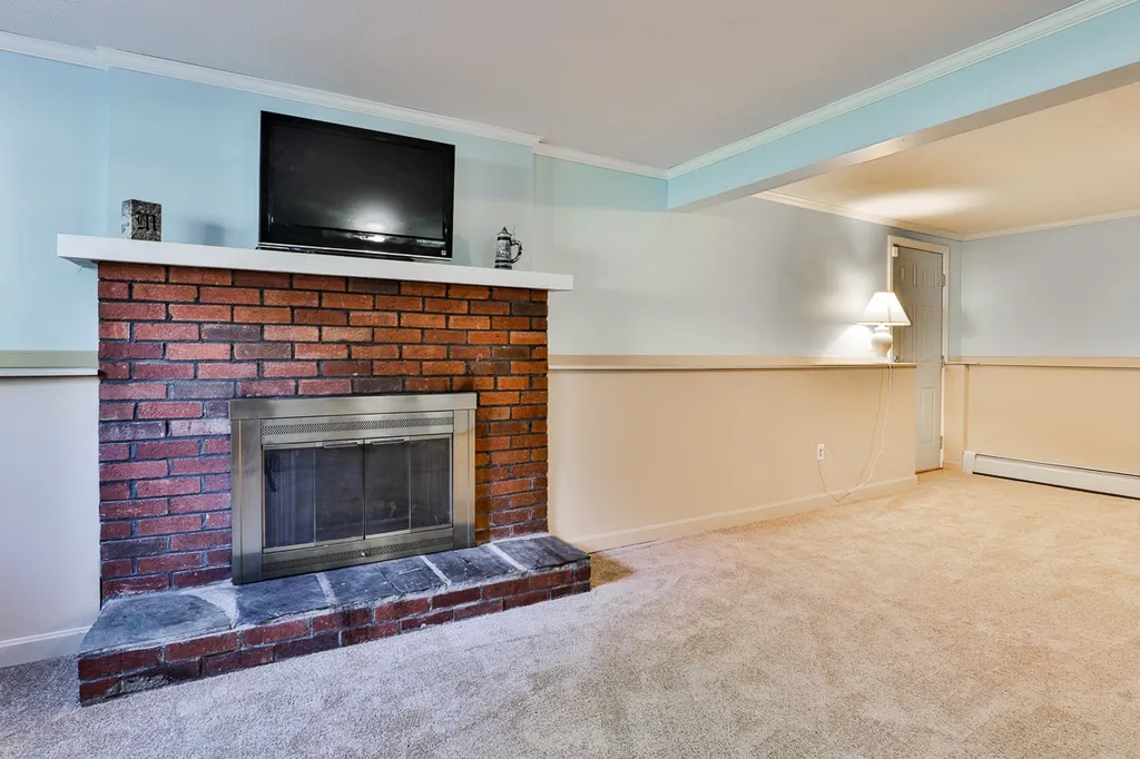 25 Cabot Road Merrimack NH 03054