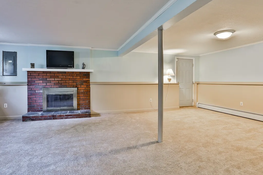 25 Cabot Road Merrimack NH 03054